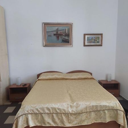 La Casa Di Periferia Apartment Bari Luaran gambar