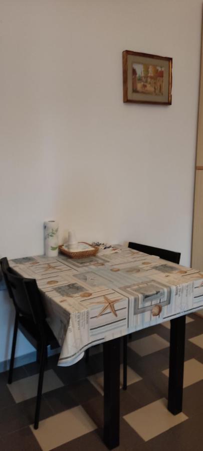 La Casa Di Periferia Apartment Bari Luaran gambar