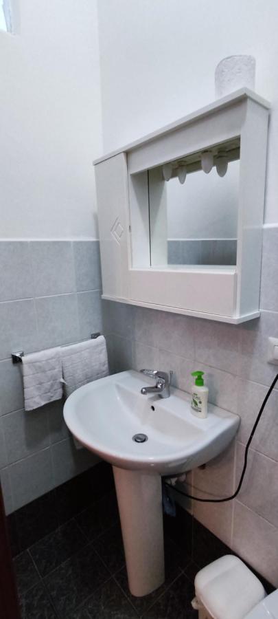 La Casa Di Periferia Apartment Bari Luaran gambar